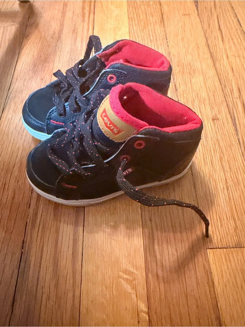 Levi's Black and Red Toddler Size 8 High-Top Sneakers